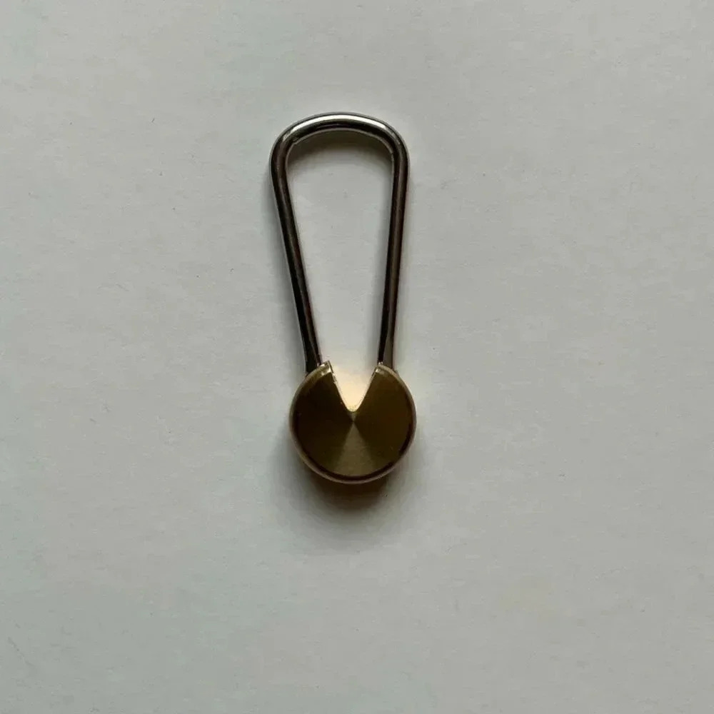 2/$30 KIKKERLAND Twist Brass Key Ring - Picture 7 of 7